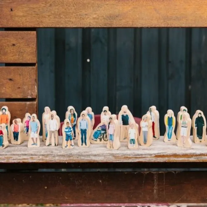 everyones_family__wooden__0.webp Everyone's Family - Wooden People - Open Ended Learning Toys