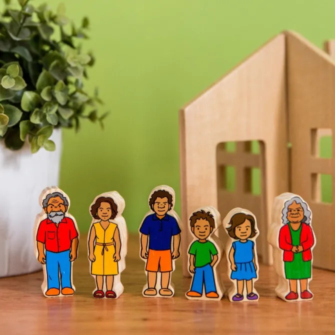 indigenous_family___woode_0.webp Indigenous Family - 6 Wooden People- Open Ended Learning Toys