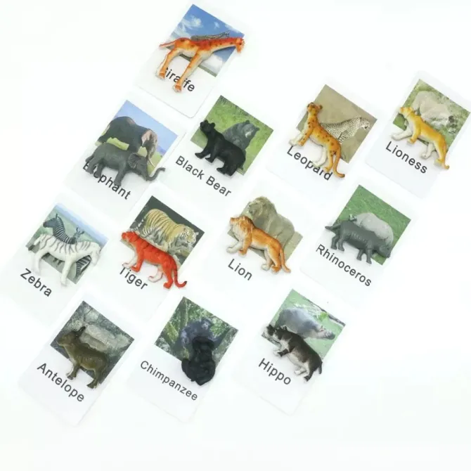 montessori_animals_and_in_11.webp Montessori Animals and Insects Figurines - Montessori Educational Toys