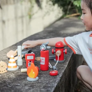 Wooden Fire Fight Play Set - Open Ended Play Toys