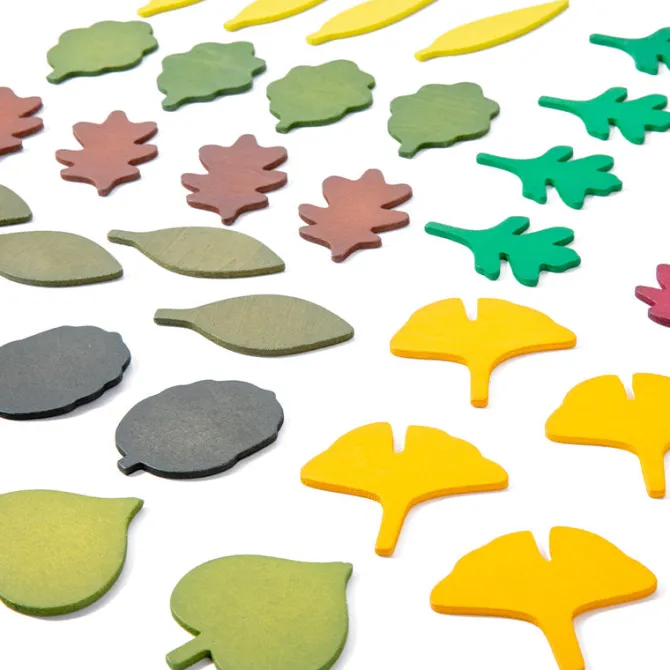 woodland_leaves__piecesop_3.webp Woodland Leaves 40 pieces-Open ended wooden toys
